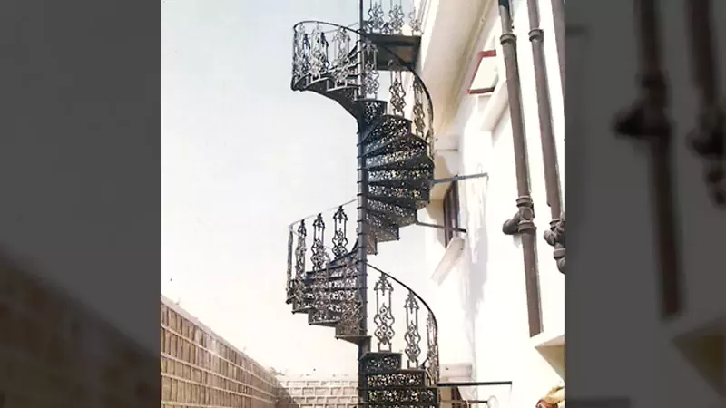 MS Fabricated Decorative Staircase
